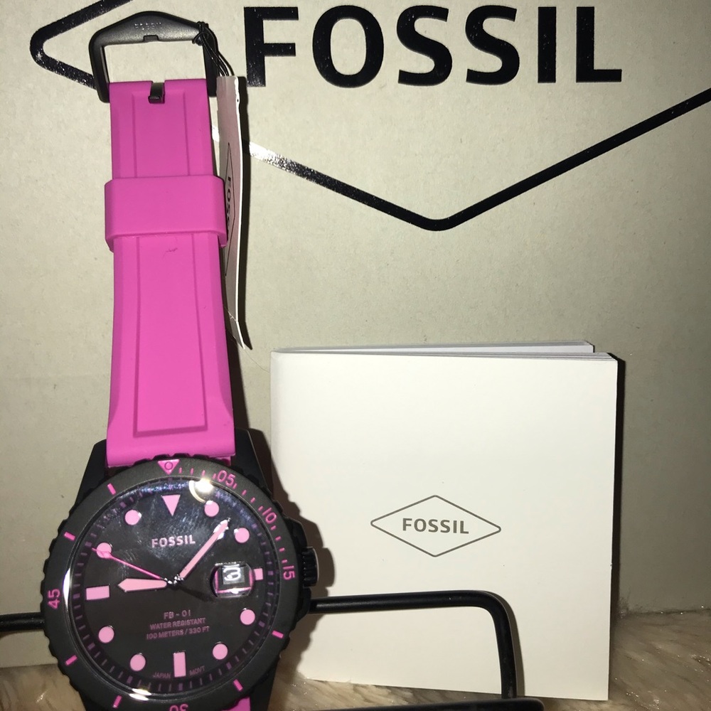 Fossil watch 💯% Authentic
